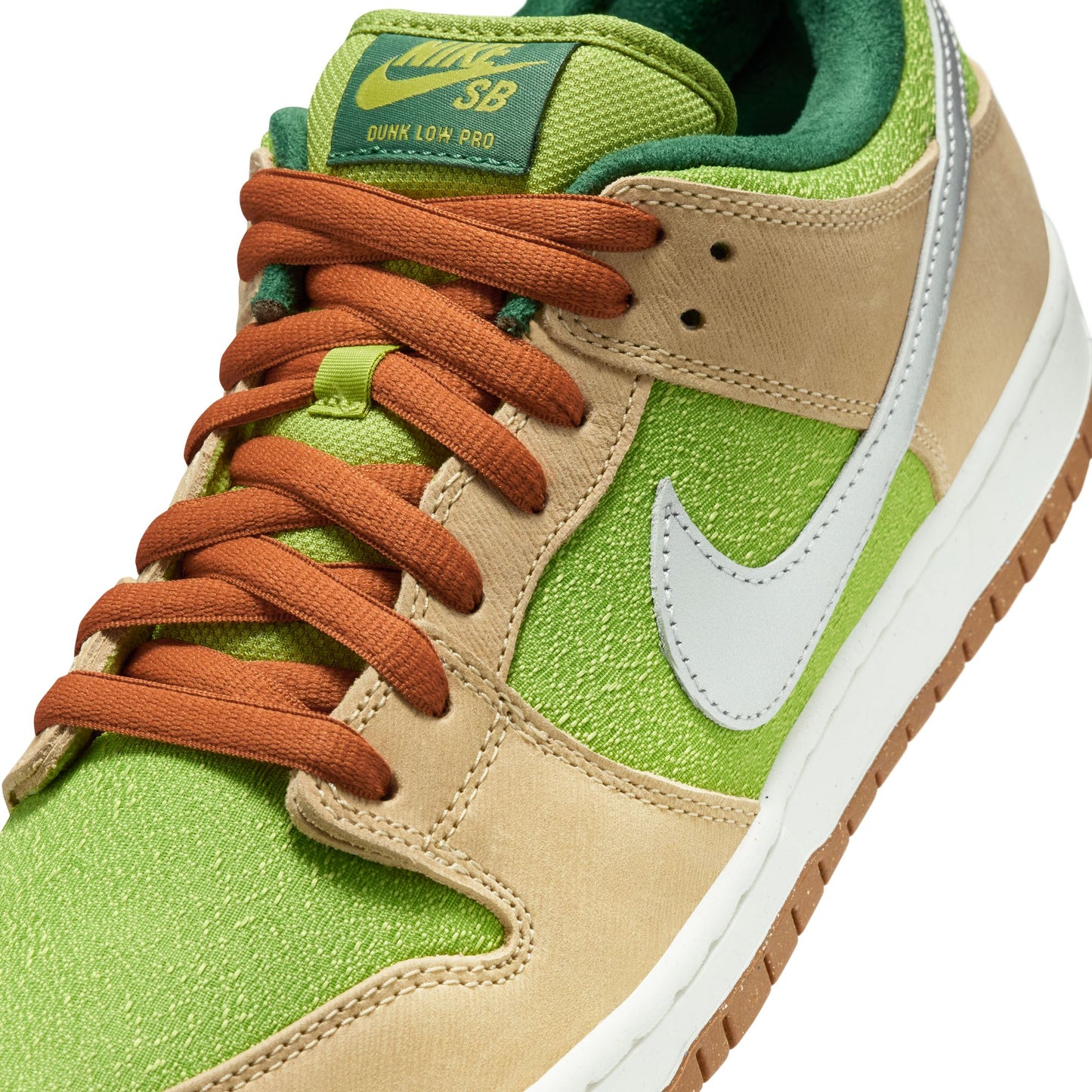 Nike SB Dunk Low Pro "Escargot" sesame metallic silver pear fir